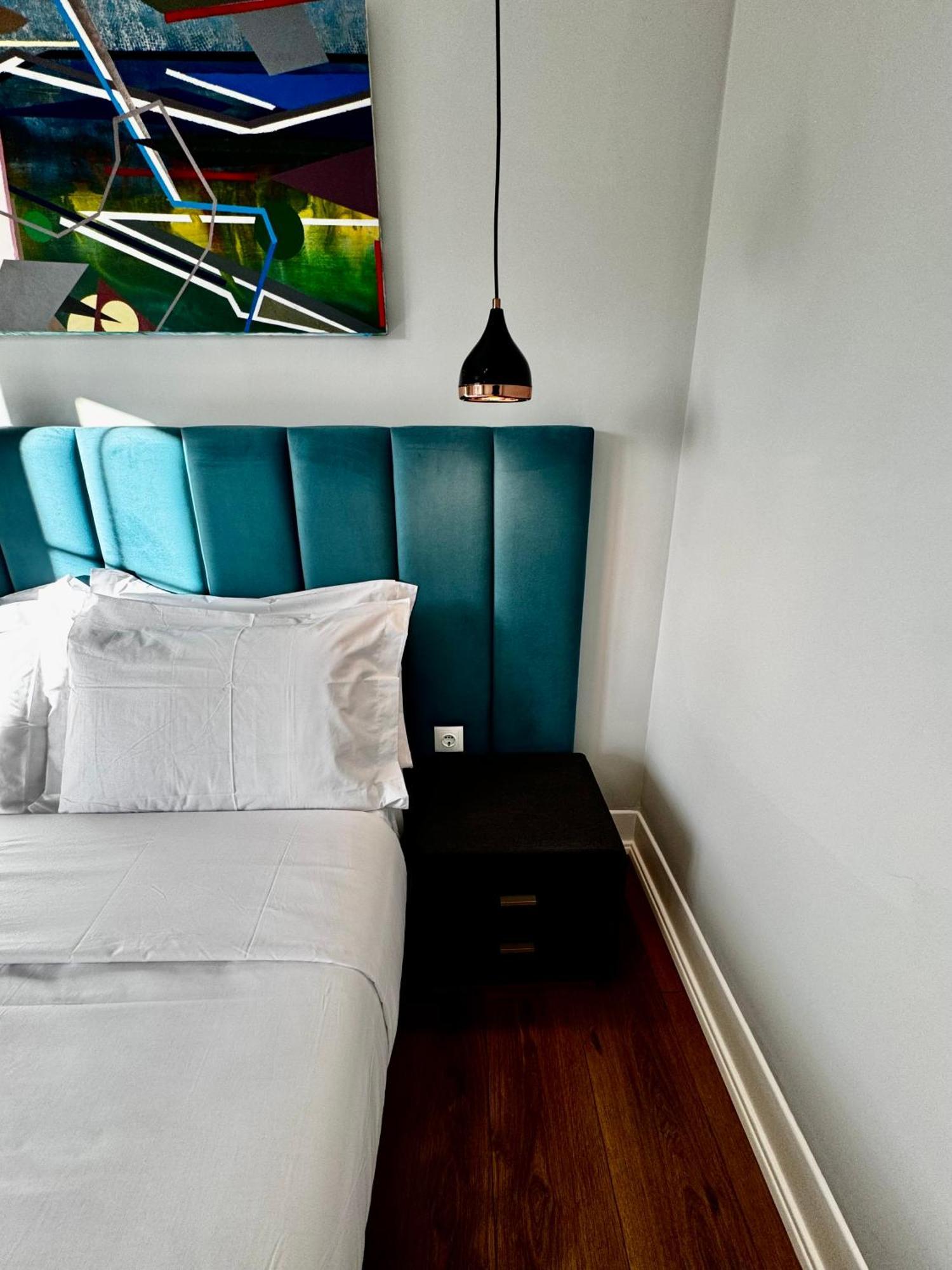 Relax And Explore Lisbon Suites And Rooms Экстерьер фото