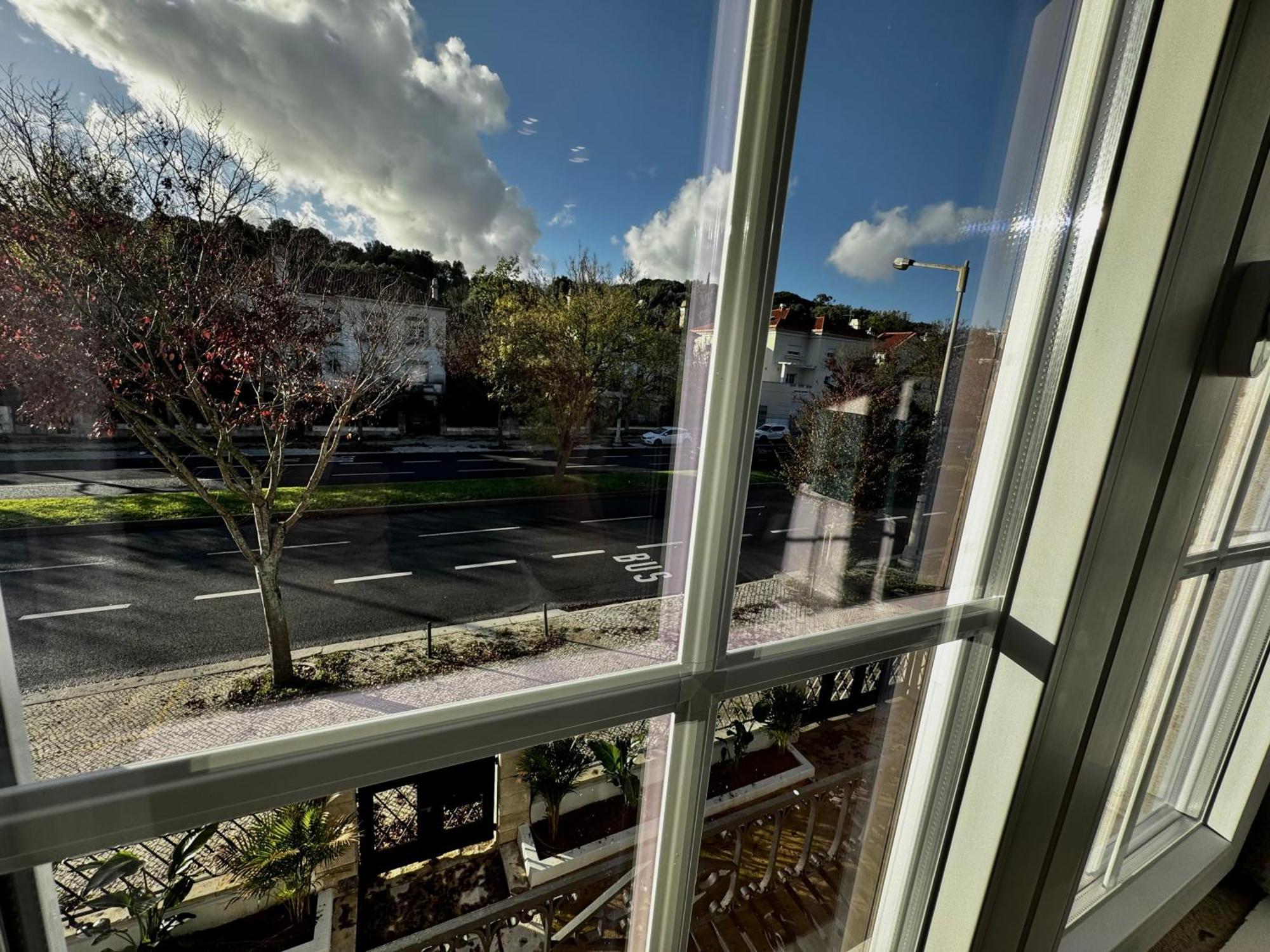 Relax And Explore Lisbon Suites And Rooms Экстерьер фото